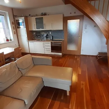 Lägenhet - F10 U Sjezdovky *